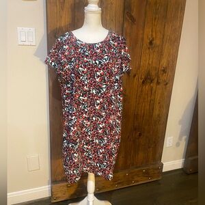 Tahari women’s 1x ruffle/flutter sleeve dress -back zipper
- EXCELLENT CONDITION